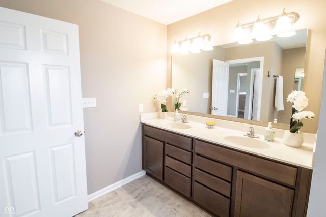 950 W 600 S, Atlanta, IN 46031