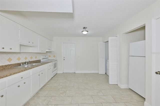 15616 AVALON AVENUE 1, Clearwater, FL 33760