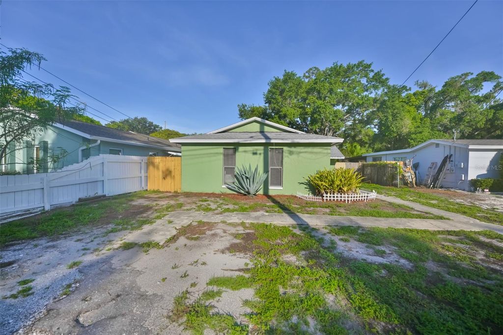15616 AVALON AVENUE 1, Clearwater, FL 33760