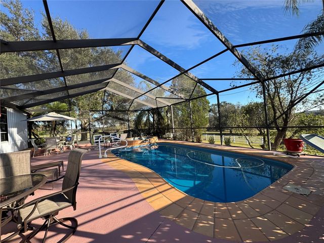 17725 POWERLINE ROAD, Dade City, FL 33523