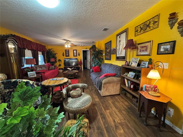 17725 POWERLINE ROAD, Dade City, FL 33523