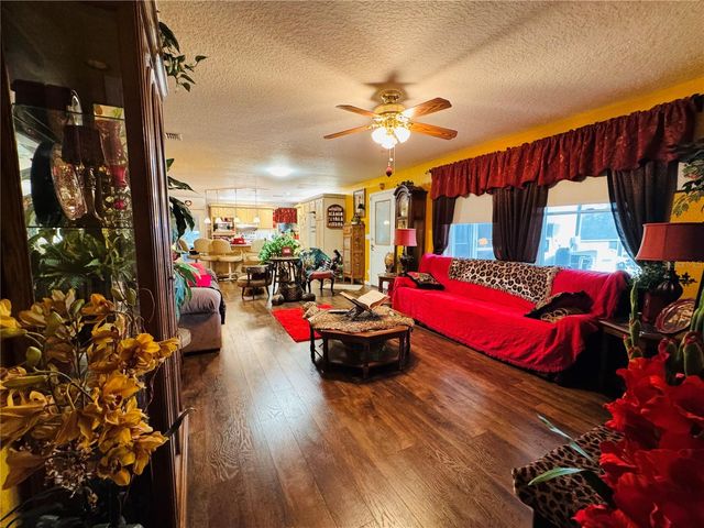 17725 POWERLINE ROAD, Dade City, FL 33523