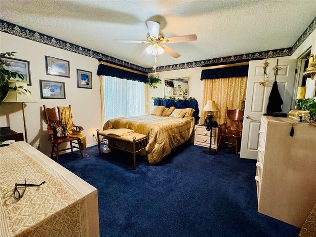 17725 POWERLINE ROAD, Dade City, FL 33523