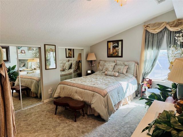 17725 POWERLINE ROAD, Dade City, FL 33523