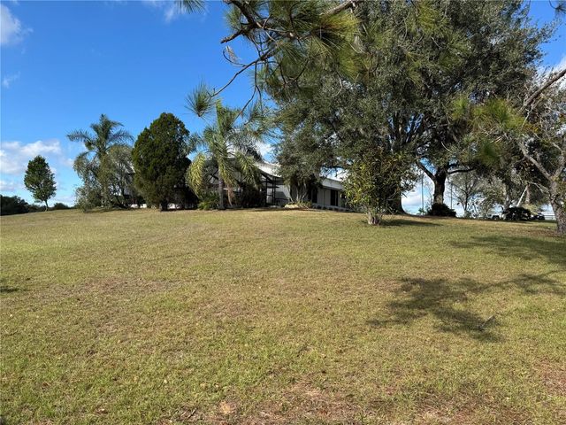 17725 POWERLINE ROAD, Dade City, FL 33523