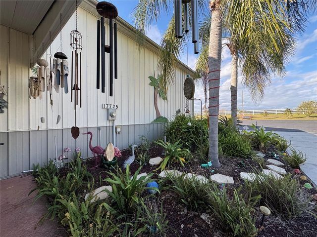 17725 POWERLINE ROAD, Dade City, FL 33523