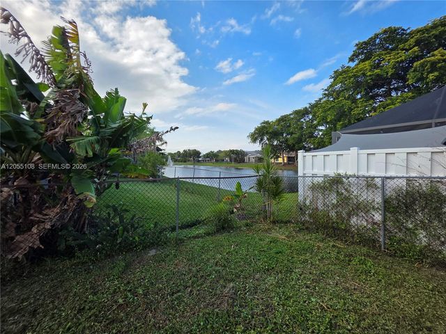 5307 NW 93rd Avenue 0, Sunrise, FL 33351