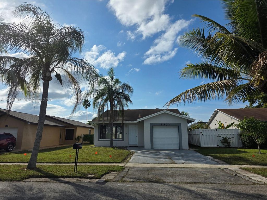 5307 NW 93rd Avenue 0, Sunrise, FL 33351