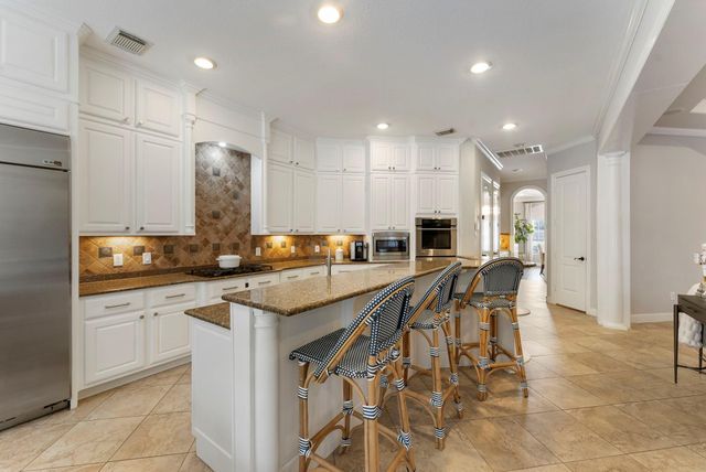 6 Lagato Place, Spring, TX 77382