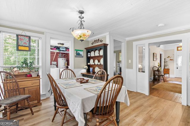 56 West Washington Street, Newnan, GA 30263