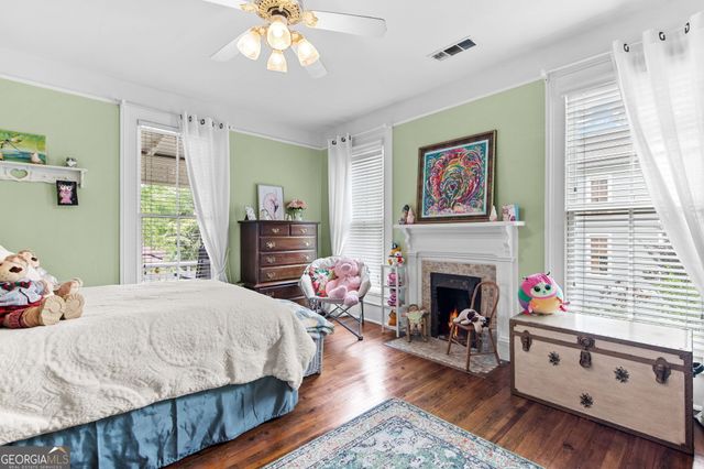 56 West Washington Street, Newnan, GA 30263