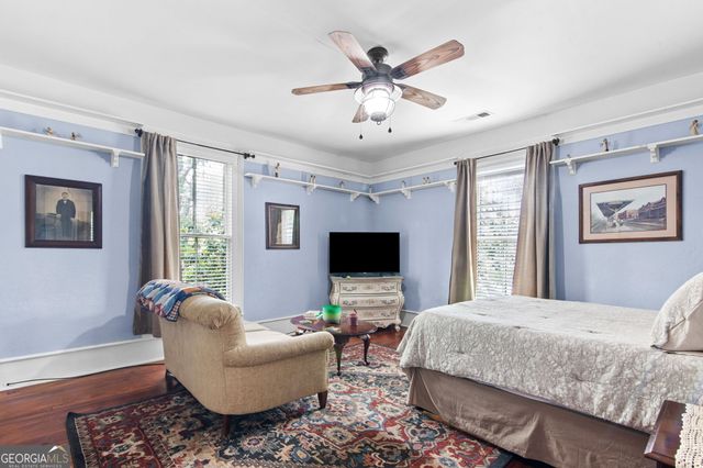 56 West Washington Street, Newnan, GA 30263