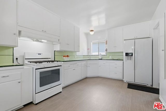 6333 W 77th Street, Los Angeles, CA 90045