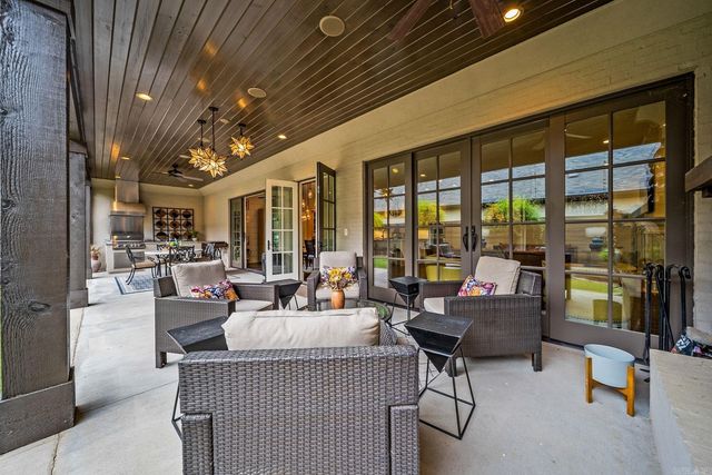 18 Hallen Court, Little Rock, AR 72223