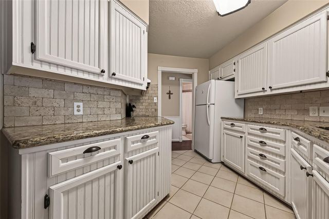 12202 Coachman Lane, Pinehurst, TX 77362