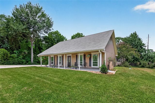 12202 Coachman Lane, Pinehurst, TX 77362