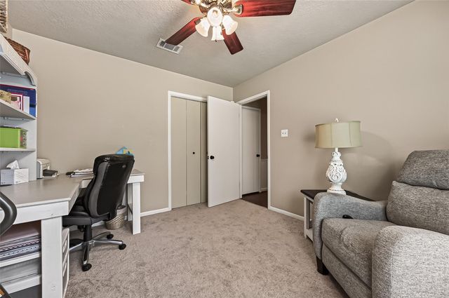 12202 Coachman Lane, Pinehurst, TX 77362