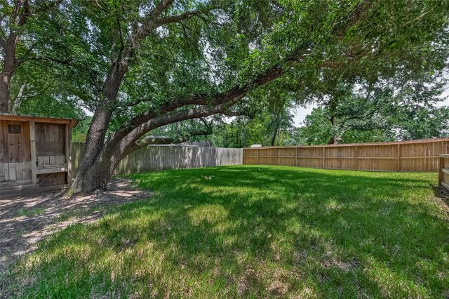 12202 Coachman Lane, Pinehurst, TX 77362