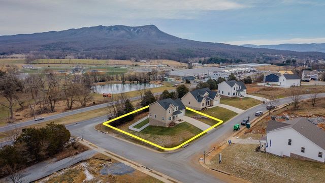 4505 CHRISTOPHER PL, Penn Laird, VA 22846