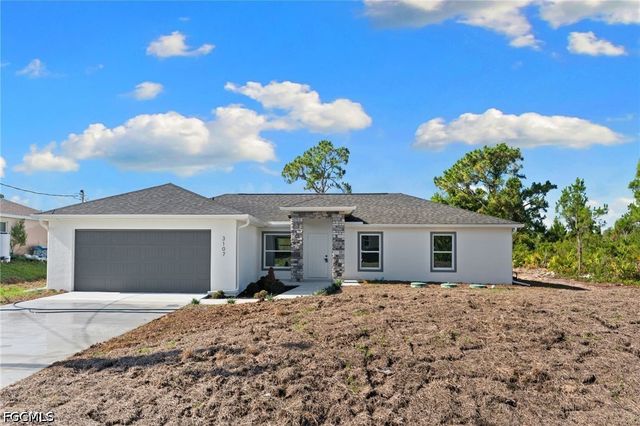 3107 55th ST W, Lehigh Acres, FL 33971