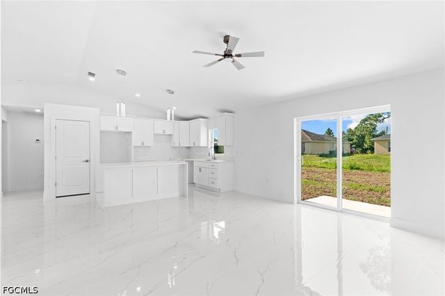 3107 55th ST W, Lehigh Acres, FL 33971