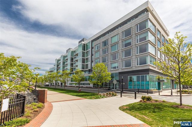 1000 Avenue At Port Imperial PH702, Weehawken, NJ 07086