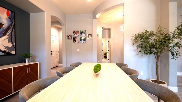 3824 Gresham Ln, Sacramento, CA 95835