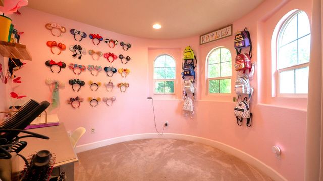 3824 Gresham Ln, Sacramento, CA 95835