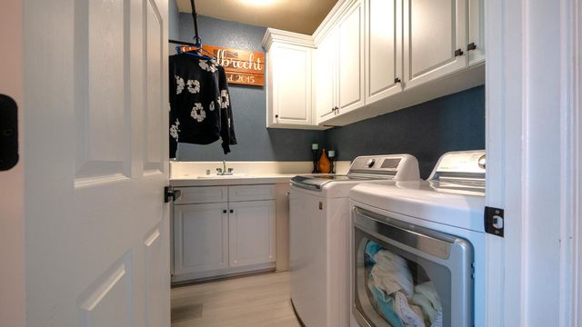 3824 Gresham Ln, Sacramento, CA 95835