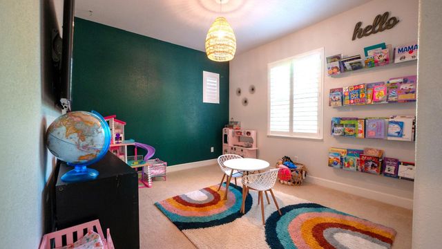 3824 Gresham Ln, Sacramento, CA 95835