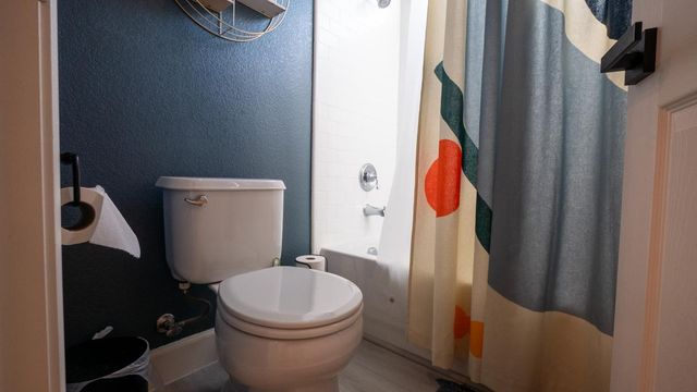 3824 Gresham Ln, Sacramento, CA 95835