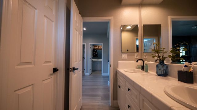 3824 Gresham Ln, Sacramento, CA 95835