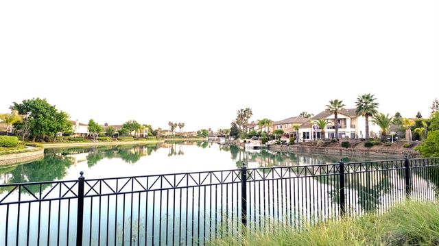 3824 Gresham Ln, Sacramento, CA 95835