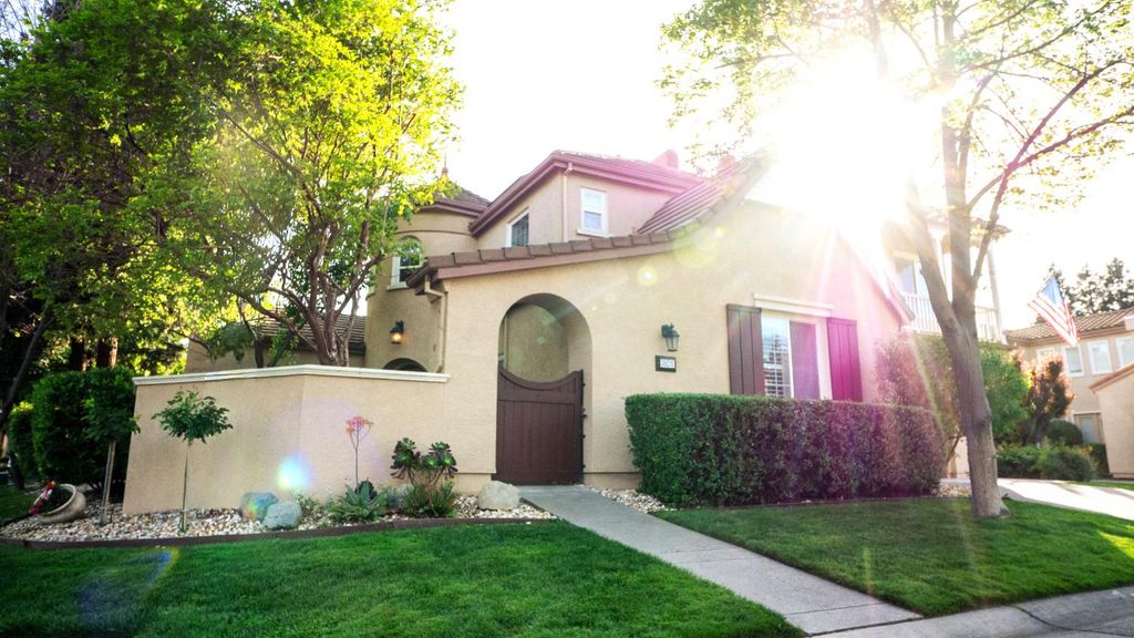 3824 Gresham Ln, Sacramento, CA 95835