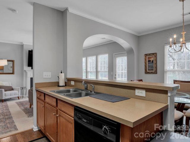 1401 Hammond Drive, Matthews, NC 28104