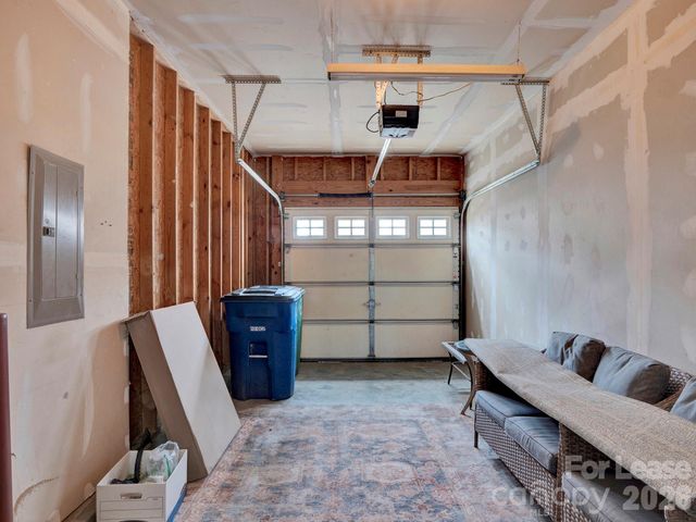 1401 Hammond Drive, Matthews, NC 28104