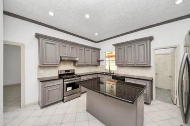 10535 Emnora Lane, Houston, TX 77043