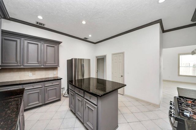 10535 Emnora Lane, Houston, TX 77043