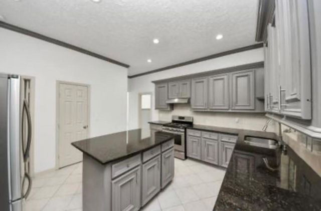 10535 Emnora Lane, Houston, TX 77043