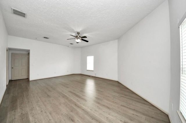 10535 Emnora Lane, Houston, TX 77043