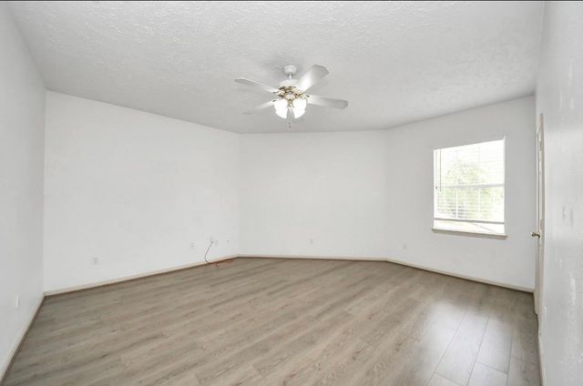 10535 Emnora Lane, Houston, TX 77043