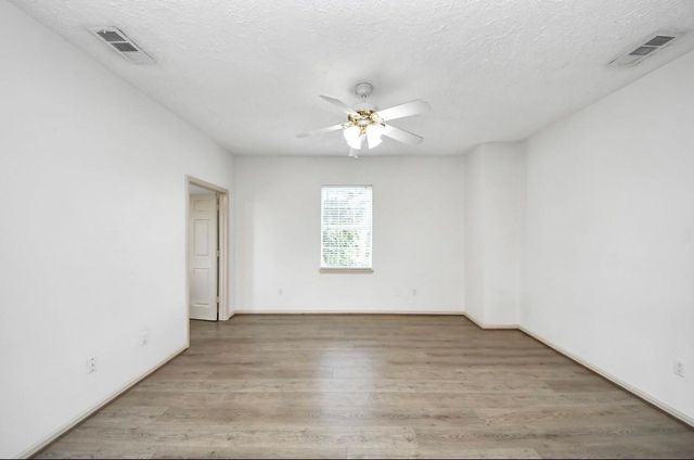 10535 Emnora Lane, Houston, TX 77043