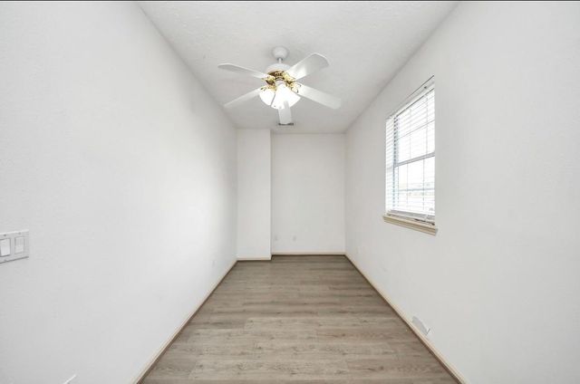 10535 Emnora Lane, Houston, TX 77043