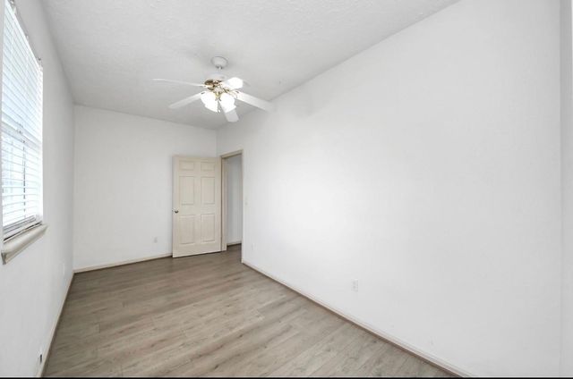 10535 Emnora Lane, Houston, TX 77043
