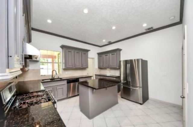 10535 Emnora Lane, Houston, TX 77043