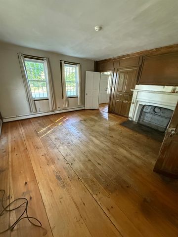 55 Chester Street, Chester, NH 03036