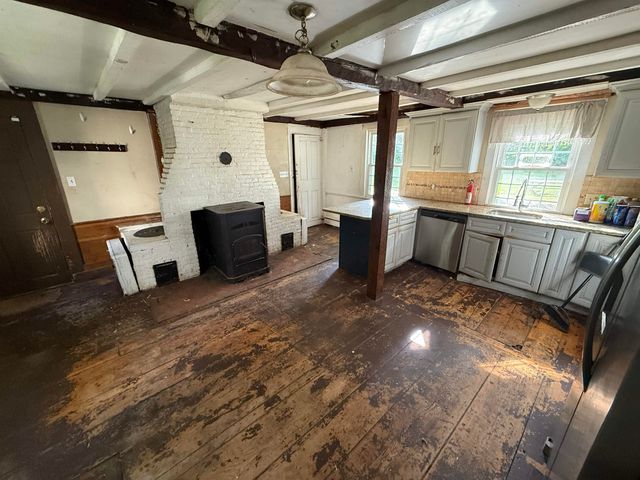 55 Chester Street, Chester, NH 03036