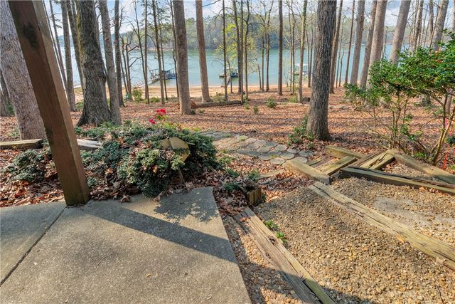 415 Kenwood Drive, Westminster, SC 29693