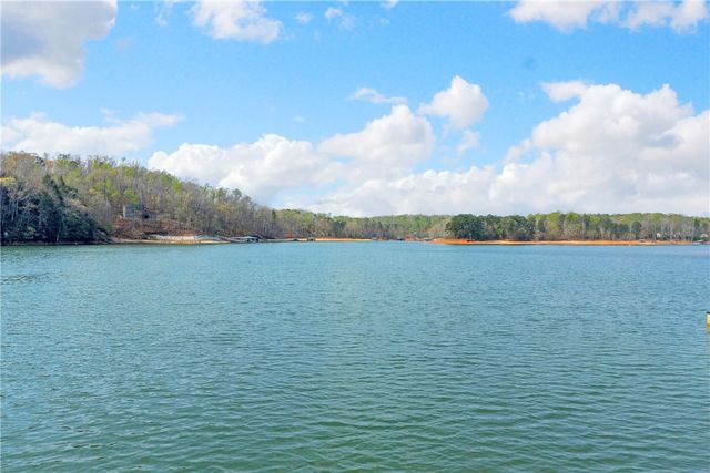 415 Kenwood Drive, Westminster, SC 29693