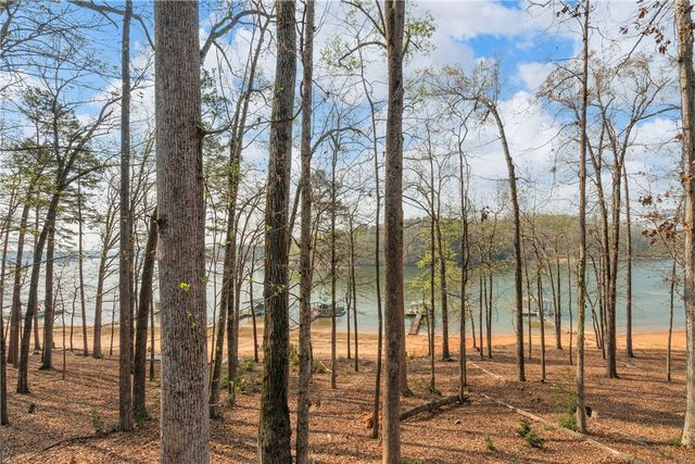 415 Kenwood Drive, Westminster, SC 29693